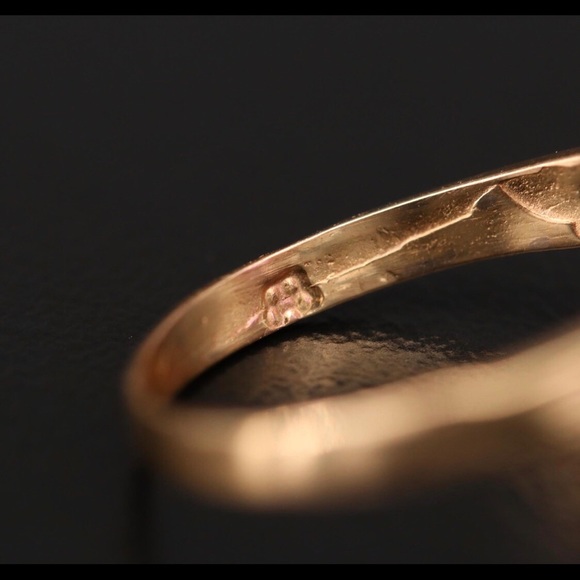 18k ROSE GOLD COLOR-CHANGE SAPPHIRE RING - Picture 7 of 7